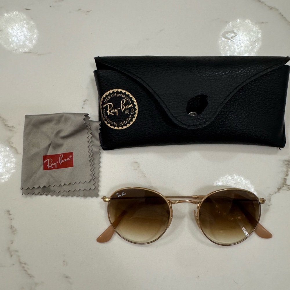 Ray-Ban 3447  Round Metal Gold/Natural Sunglasses with Case